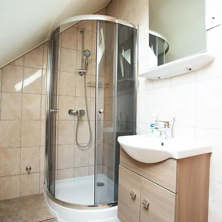 Strandi Apartmanok- Levente Lägenhet